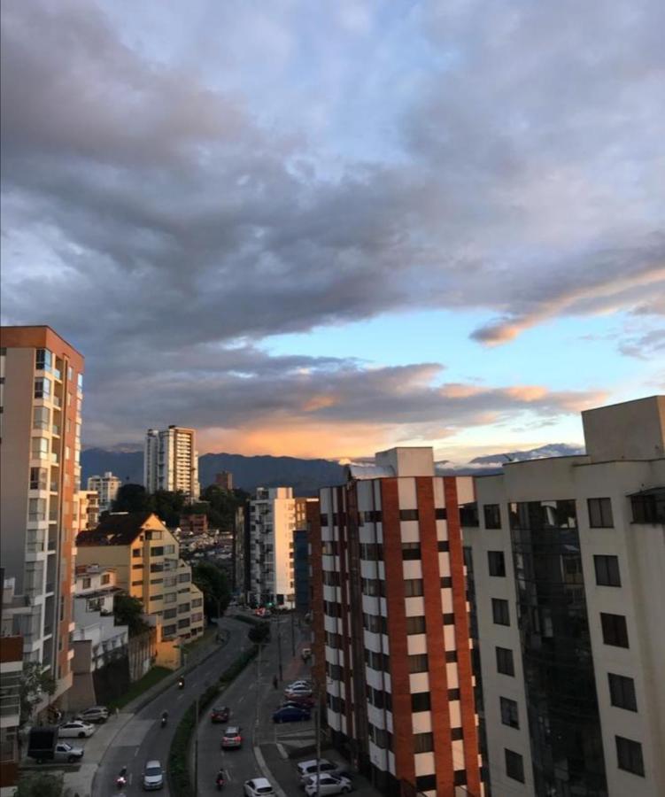 Hotel Lindsay 马尼萨莱斯 外观 照片