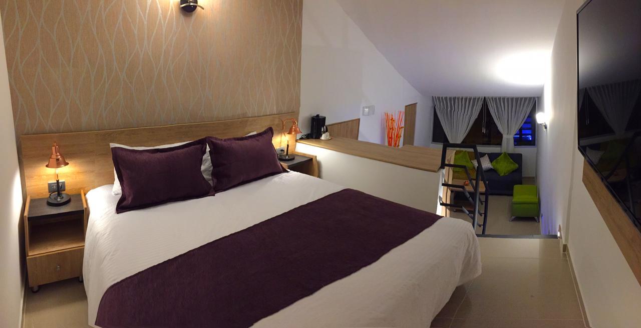 Hotel Lindsay 马尼萨莱斯 外观 照片