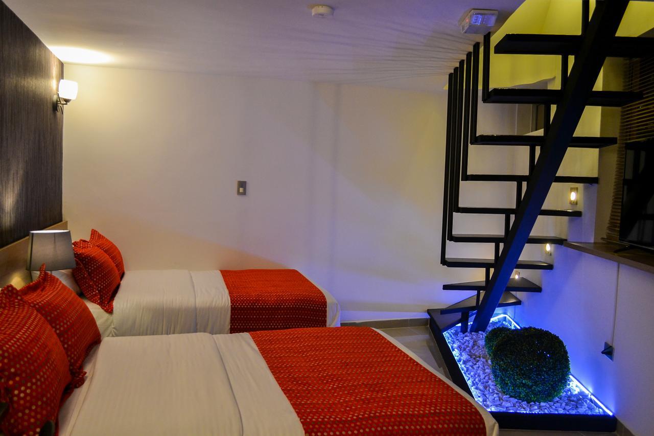 Hotel Lindsay 马尼萨莱斯 外观 照片